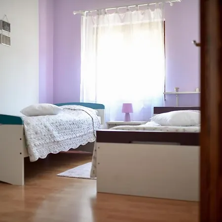 Apartment Mit *