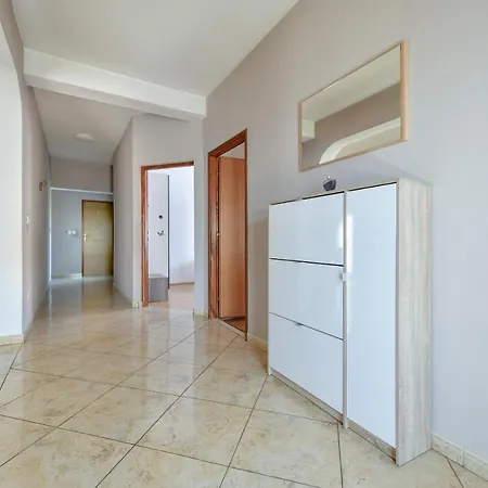 Apartment Mit